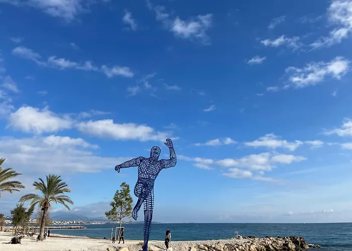 Villeneuve Loubet Plage- Entre Nice Et Cannes