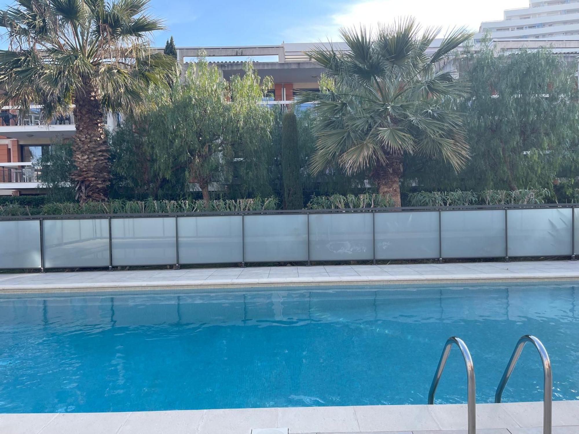 Loubet Plage- Entre Et Cannes