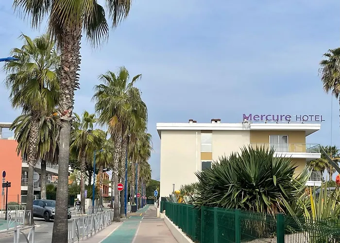 Villeneuve Loubet Plage- Entre Nice Et Cannes