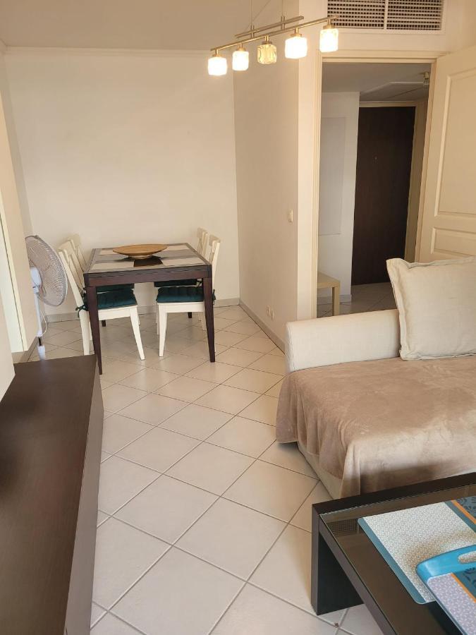Apartment Loubet Plage- Entre Et Cannes